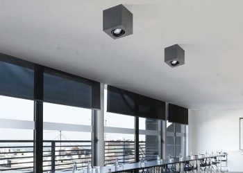 Jak najlepiej sterować oświetleniem w biurze?