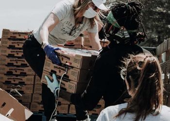 Wysyłka paczek z e-commerce – jak najlepiej zabezpieczyć towary?