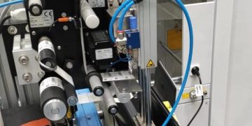 Czy da się zdobyć przewagę konkurencyjną dzięki automatycznemu aplikatorowi etykiet?