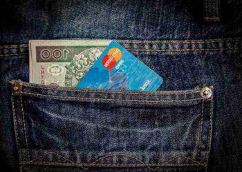 Faktoring - definicja, rodzaje, jak działa?