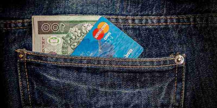 Faktoring - definicja, rodzaje, jak działa?