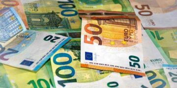 Pieniądz fiducjarny - czym jest? Definicja pojęcia