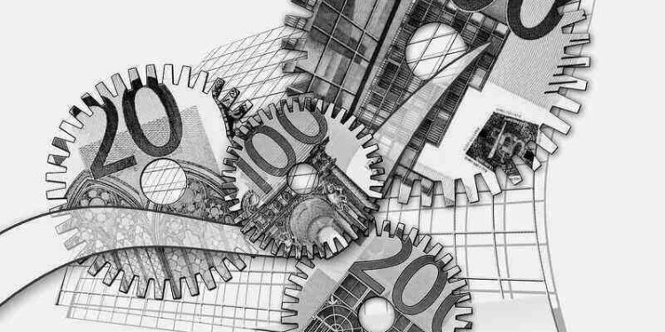 Przewalutowanie - czym jest i jak działa? Definicja pojęcia