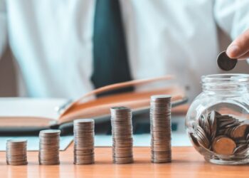 Jak oszczędzać pieniądze?
