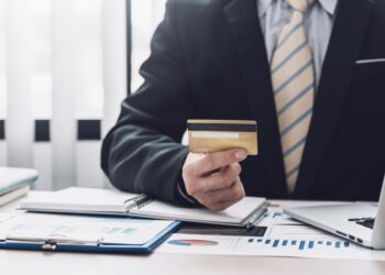 Na co zwrócić uwagę przy zakładaniu konta firmowego?