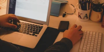 Czym jest umowa o dzieło? Podstawowe informacje