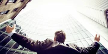 Pętla zadłużenia a pożyczki pozabankowe bez weryfikacji - jak nie wpaść w spiralę długów?