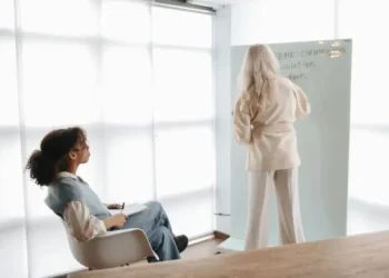 Szkolenia menedżerskie – inwestycja w przyszłość firmy