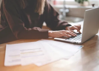 Szybkie pożyczki pozabankowe – elastyczne rozwiązanie na niespodziewane wydatki