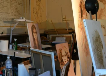 Dekoracje ścienne – zegary, obrazy, plakaty. Inspiracje.