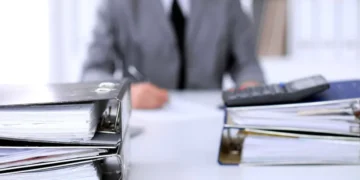 Program do faktur a archiwizacja dokumentów - jak długo przechowywać dane?